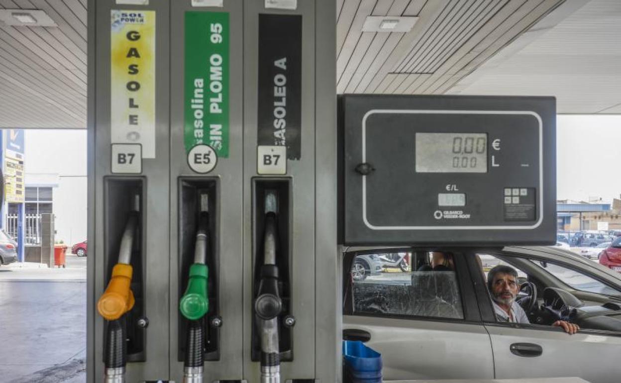 Precio de gasolina y diésel Las 5 gasolineras más baratas hoy en